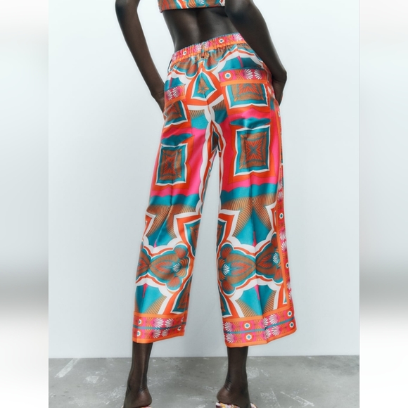 Zara floral print culottes pants - Picture 4 of 4